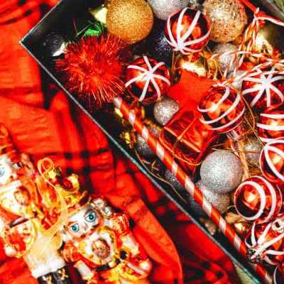 holiday decoration rust prevention